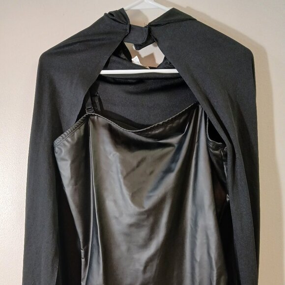 Black Spirit Halloween dress large - black hooded cape & sash (see description) - Picture 2 of 7